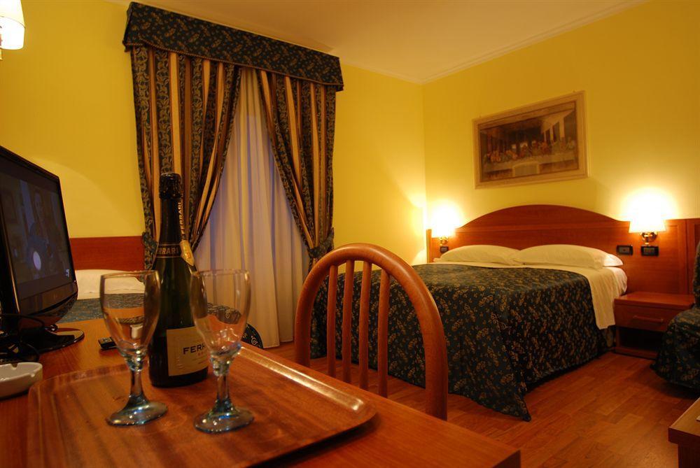 Rest Guesthouse Рим Екстериор снимка