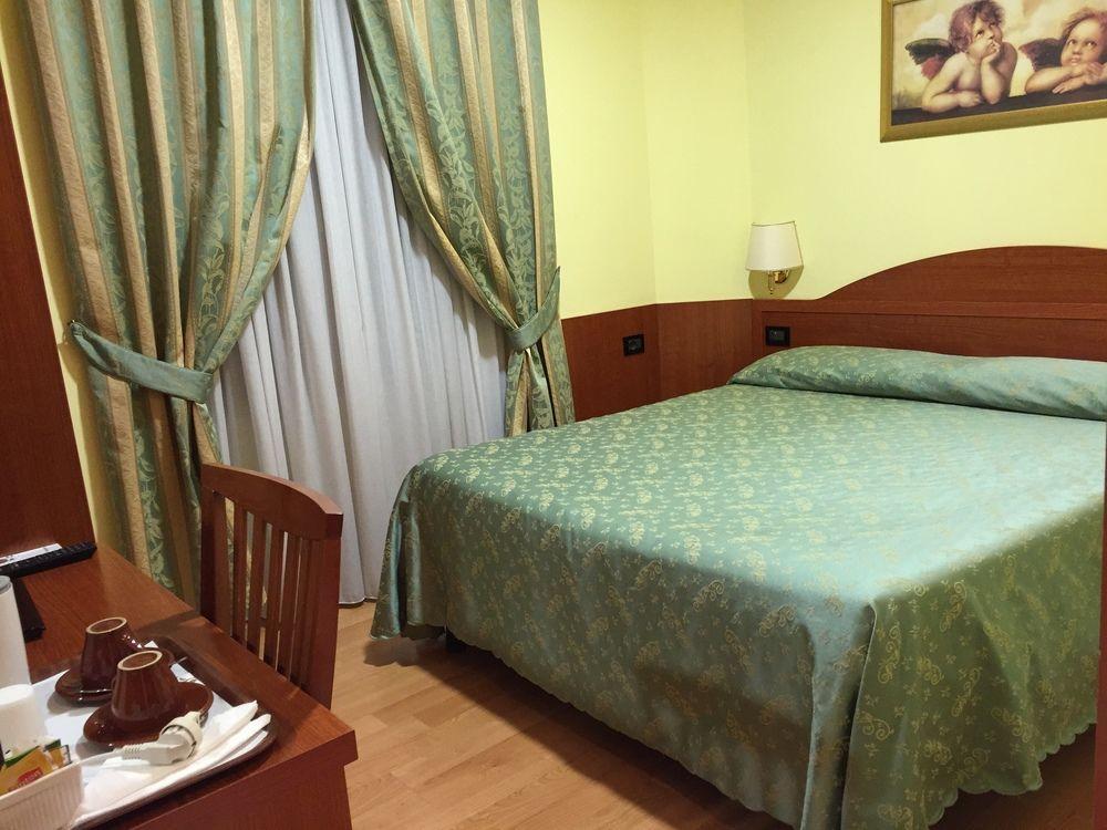 Rest Guesthouse Рим Екстериор снимка